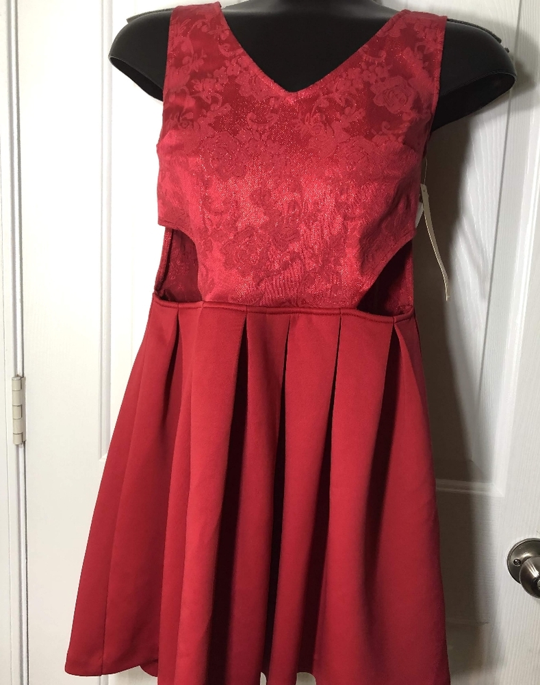 Takara Dress with Glitter Details